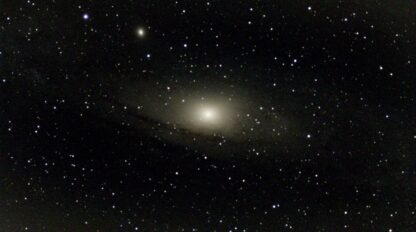 Andromedan galaksi kuvattuna Vesperalla, valotusta 10 minuuttia